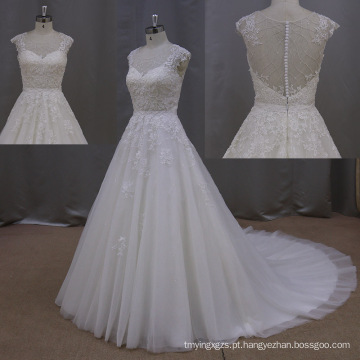 Um vestido de noiva de renda de linha, vestido de festa de casamento